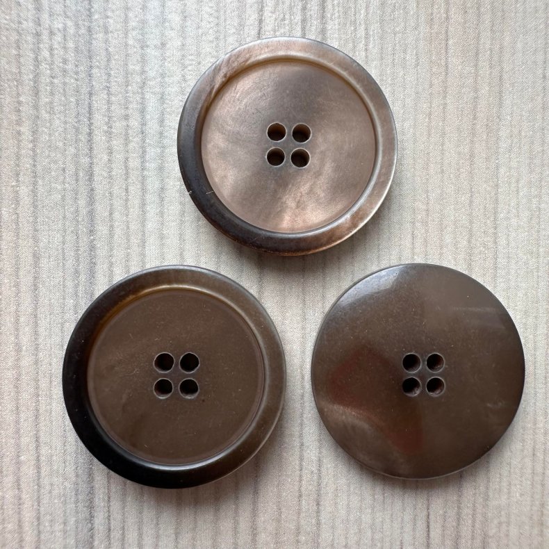 Plastik Knap Kaffe - 22 mm