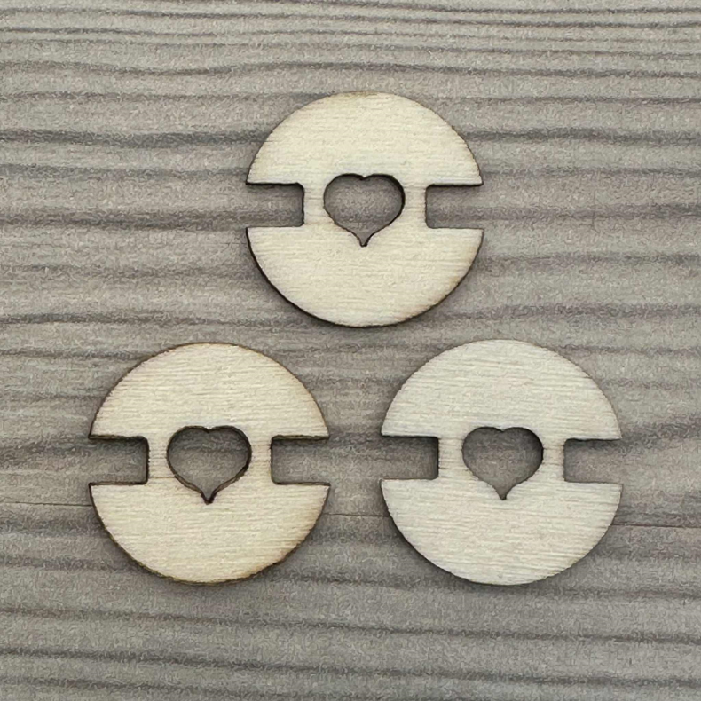 Holder til Pompon i tr 