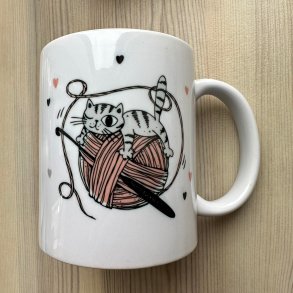 Kat med hklenl rosa - Til venstre hnd