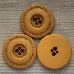 Plastik Knap Med Mnstret Kant Karry - 22 mm