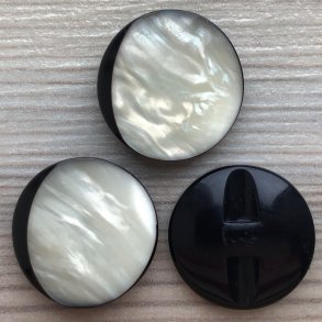 Plastik Knap Med Perlemorslook - 20 mm