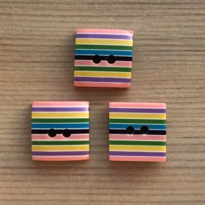 Plastik Knap Multistribet Lyserd - 15 mm