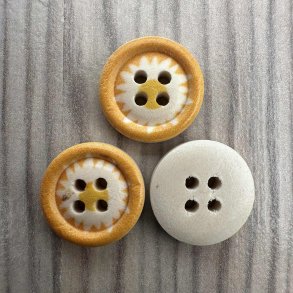 Tr Knap Rund Blomst Gul - 15 mm 