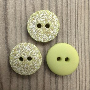 Plastik knap, lime med hvide pletter - 15 mm