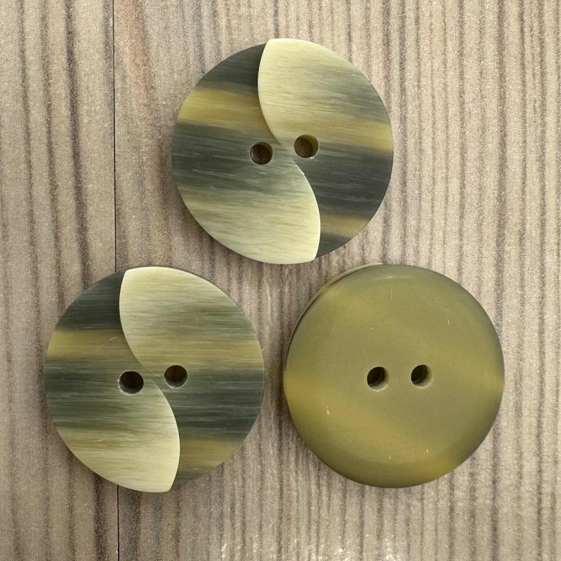 Plastik Knap Beige Meleret - 22 mm