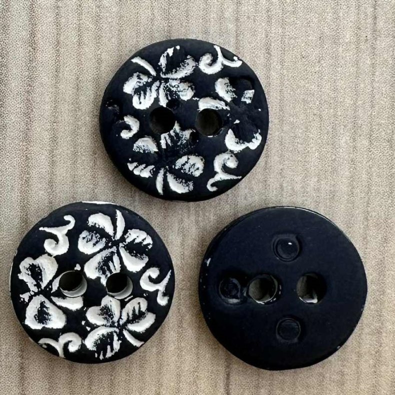 Plastik Knap Sort m�nster - 12 mm