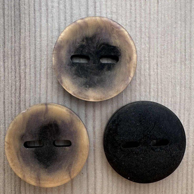 Plastik Knap Guld overflade - 28 mm