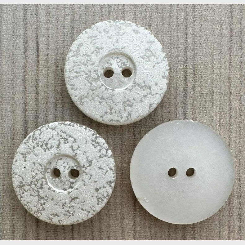 Plastik Knap med hvid struktur - 18 mm