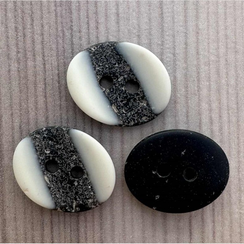 Plastik Knap Oval 18 x 14 mm