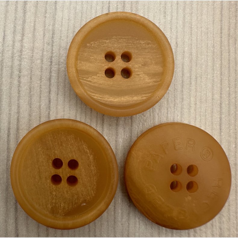 Plastik Knap Karamel - 17 mm