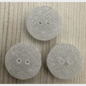 Plastik Knap Ru Overflade Hvid - 18 mm