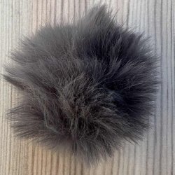 Pompon i Koksgr -  60 mm